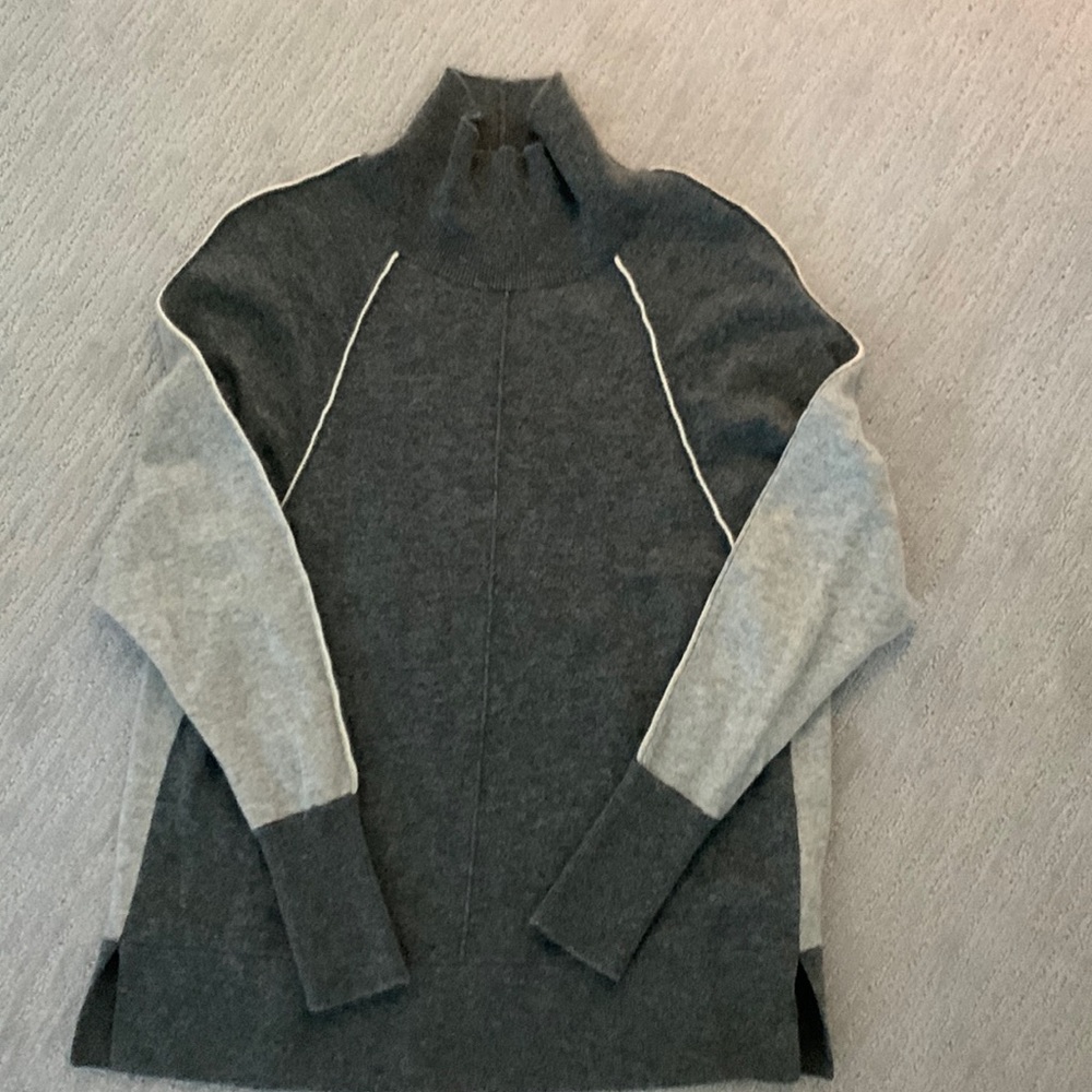 NWT! Warm! Vineyard Vines cashmere sweater